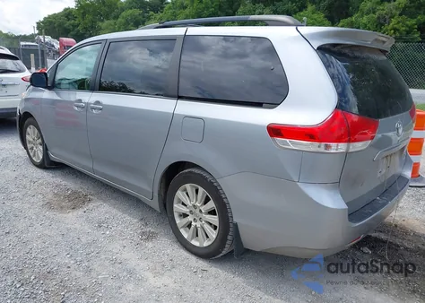 2013 Toyota Sienna Xle 7 Passenger from USA, damaged, VIN 5TDDK3DC4DS061288